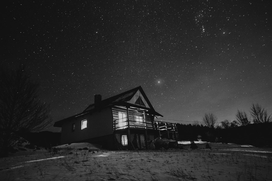 mountains cabin and stars
